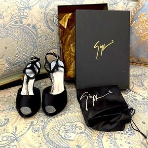 Giuseppe Zanotti Design. Made in Italy.
